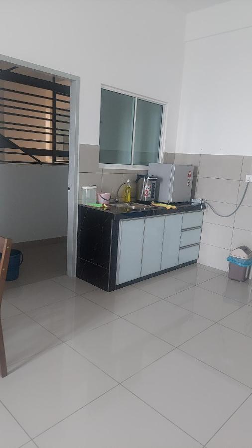 Amber Cove Apartment Malacca Bagian luar foto